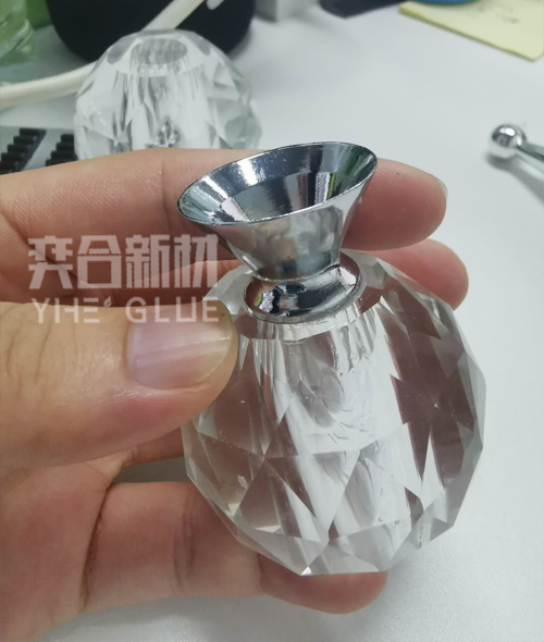 玻璃粘金属专用UV胶 透明无痕粘接紫外线固化胶水