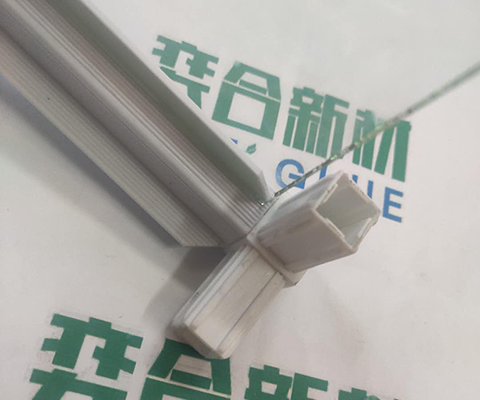 PP塑料胶水 奕合YH-8281PP塑料专用胶水解决PP材质套接问题 高强度易操作