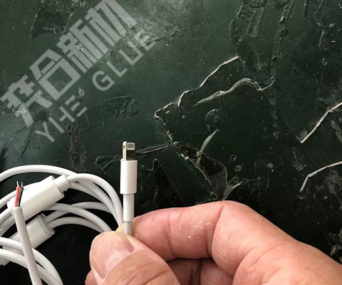 pvc胶水