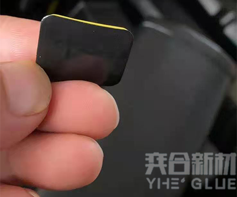 橡胶铭牌粘接