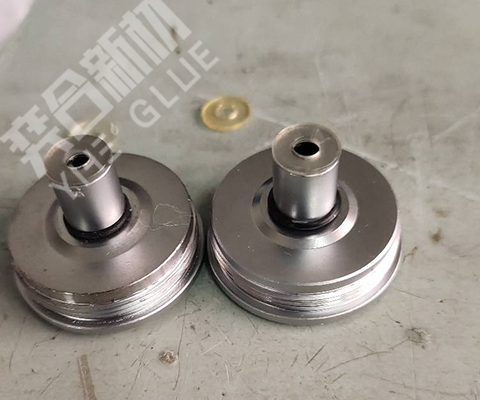 软PVC与金属用什么胶水粘 奕合YH-308AB帮客户解决软PVC与铁的粘接问题