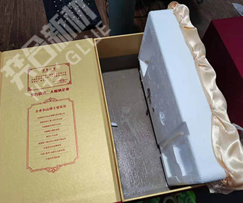 eps泡沫粘纸板用什么胶水