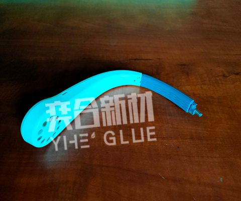 粘硅胶免处理胶水