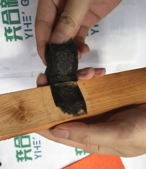 EVA海绵专用胶水 能把EVA粘接木材强力撕裂材质不脱胶效果-奕合胶水