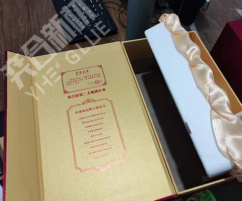 粘泡沫用什么胶水好？ 奕合这款无腐蚀泡沫胶水您可以了解下