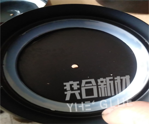用什么胶水粘金属盖子与硅胶?奕合供应金属粘硅胶专用的硅胶瞬间胶