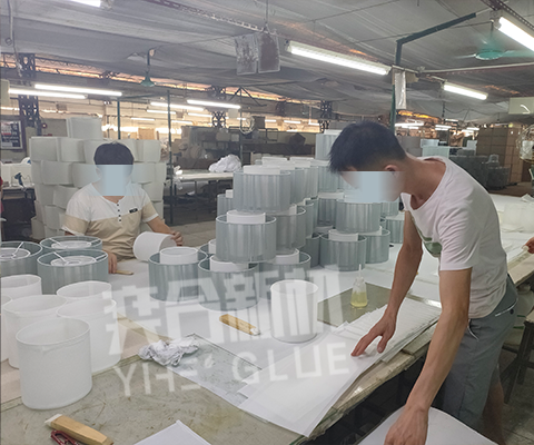 粘灯罩柔软不发硬胶水
