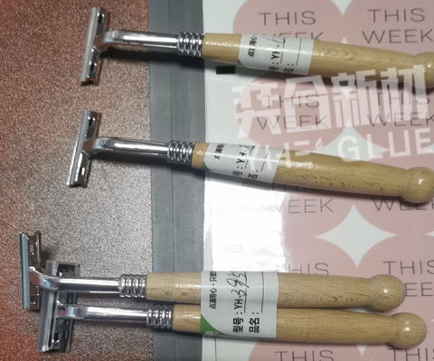 木材粘金属不锈钢胶水强度达到破坏材质不脱胶 来自东莞奕合胶水厂家