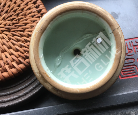 环氧树脂胶固化后发黄怎么办？优选奕合高透明耐黄变环氧ab胶水