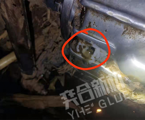 油箱有砂眼怎么修补？推荐奕合牌裂缝气孔汽车机械合金容器专用修复剂