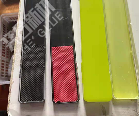 子线盒泡沫用什么胶粘？