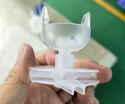 PP塑料套粘用什么胶水？奕合提供灯饰行业快干胶_透明无痕