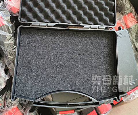 海绵粘PP塑料用什么胶水?软性不发硬箱包行业专用胶