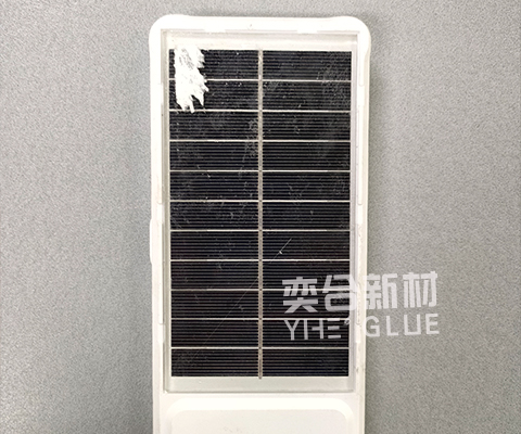 太阳能光伏板密封胶：守护绿色能源的坚实屏障